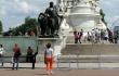 (London) Queen Victoria Memorial - entrance to Buckingham Palace