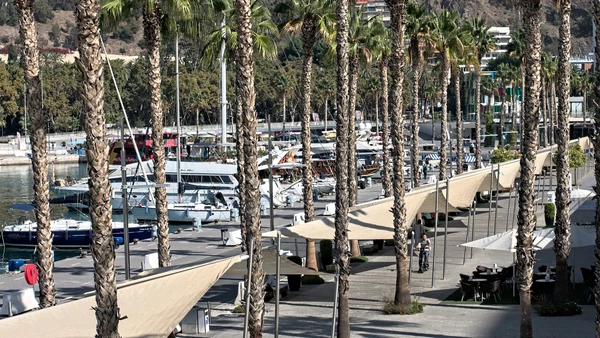 Sail Shaped Canvas covered the Marina walkway